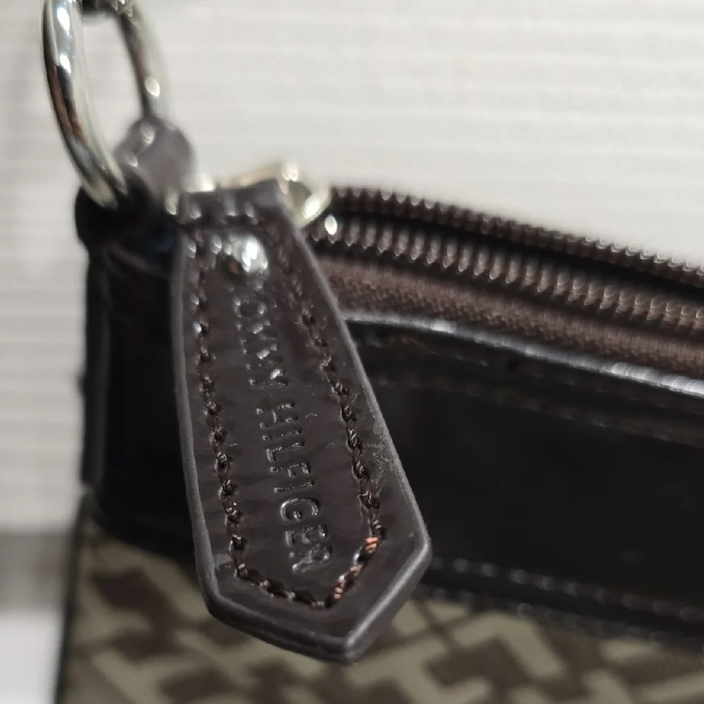Tommy Hilfiger Brown and Tan Bag - Picture 11 of 16